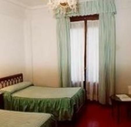 Hostal Amberes มาดริด ภายนอก รูปภาพ